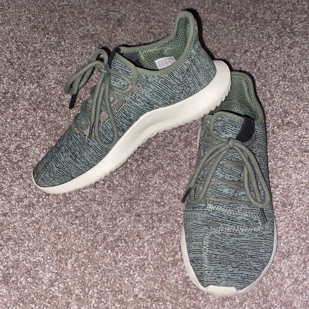 Adidas Sneakers
